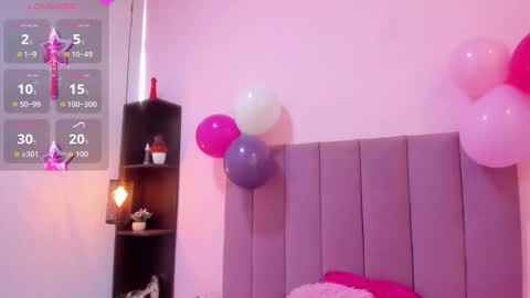 holly online show from 11.05.25