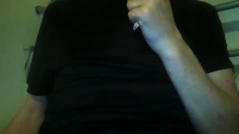 Snapshot of hooper37 chatting on 12.31.24 Hooper39 online show from 12.31.24