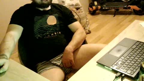 Snapshot of hoops891 chatting on 10.11.25 Hoops891 online show from 10.11.25