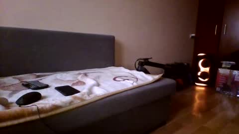 Snapshot of hoops891 chatting on 12.21.25 Hoops891 online show from 12.21.25