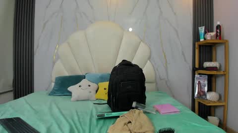 hoot_booys_ online show from 04.07.26