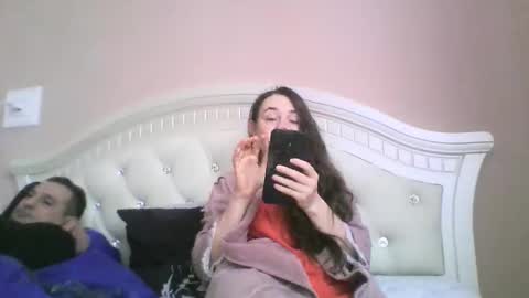 hootloove69 online show from 12.21.25