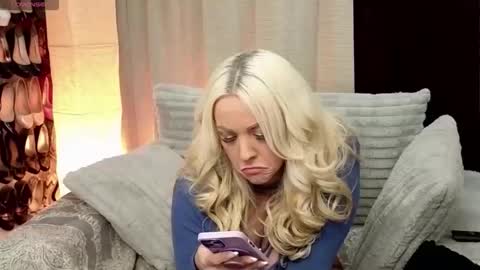 Hope Daylee online show from 12.20.25