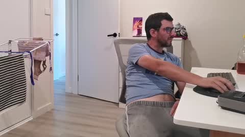 hopefulguy86 online show from 01.18.25