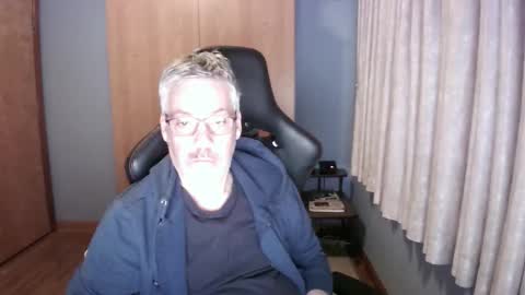 Snapshot of horndoggyx1 chatting on 12.14.25 horndoggy online show from 12.14.25
