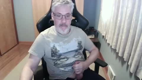 Snapshot of horndoggyx1 chatting on 01.12.26 horndoggy online show from 01.12.26