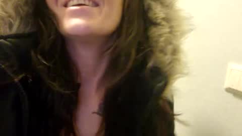 horneymomnextdoor online show from 10.10.25