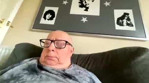 Snapshot of horny_147 chatting on 03.30.26 Cum suck Me off online show from 03.30.26
