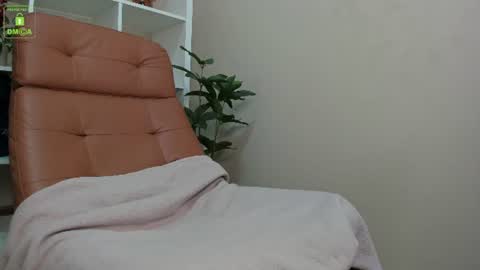 Snapshot of horny_and_wild chatting on 08.05.26 Naomi online show from 08.05.26