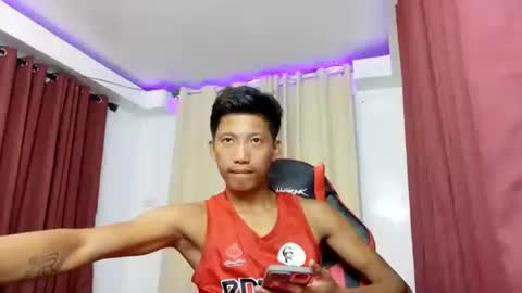 Snapshot of horny_asianmoreno chatting on 10.28.25 ROGER online show from 10.28.25
