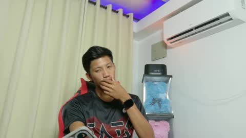Snapshot of horny_asianmoreno chatting on 11.03.25 ROGER online show from 11.03.25