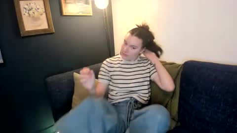 Snapshot of horny_college_roommates_ chatting on 01.15.26 Alice online show from 01.15.26