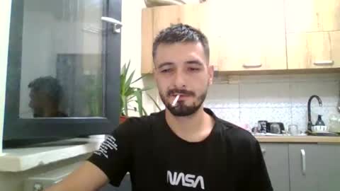 Snapshot of horny_couple9600 chatting on 09.16.25 horny_couple9600 online show from 09.16.25