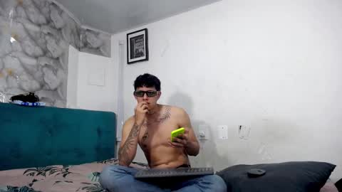 MILET Y FOX   online show from 01.15.26