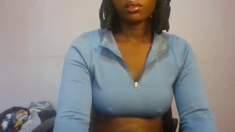 Snapshot of horny_hearts chatting on 03.27.26 phanice online show from 03.27.26