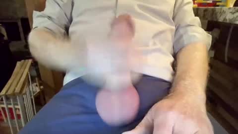 Snapshot of horny_hubby0077 chatting on 10.08.25 Horny Hubby online show from 10.08.25
