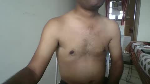 Snapshot of horny_hubby34 chatting on 05.14.26 fantasy guy online show from 05.14.26