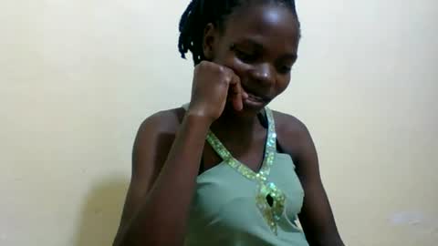 Snapshot of horny_mummie chatting on 07.20.26 andalia online show from 07.20.26