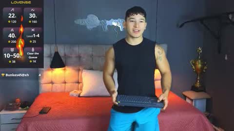 horny_nick18 online show from 10.22.25