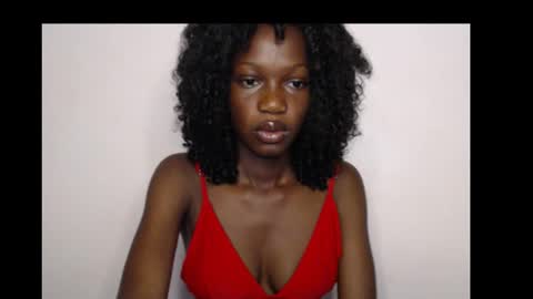 Snapshot of horny_pettie chatting on 09.14.25 Anabel online show from 09.14.25