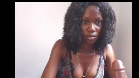Snapshot of horny_pettie chatting on 10.23.25 Anabel online show from 10.23.25