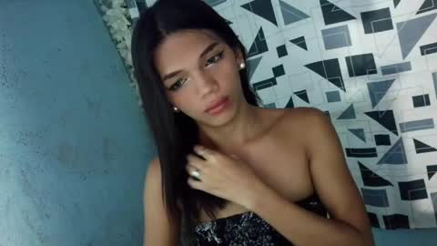Snapshot of horny_rhiana chatting on 04.20.26 Rhiana online show from 04.20.26