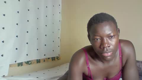 Snapshot of horny_sexxxy_girl chatting on 01.14.26 Milly online show from 01.14.26