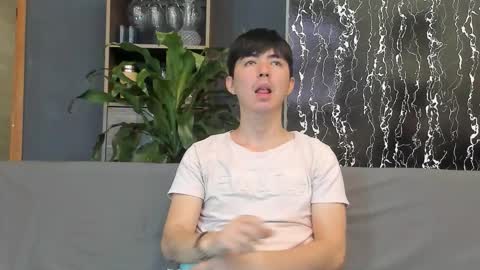 Snapshot of horny_twinks_guys chatting on 10.06.25 Alex and Camilo online show from 10.06.25