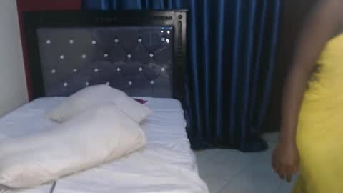 Snapshot of hornybella4 chatting on 12.15.24 Bella online show from 12.15.24