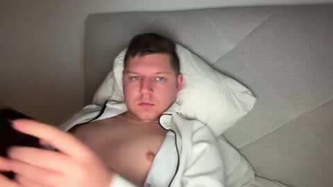 Snapshot of hornyboy95300 chatting on 03.10.25 hornyboy95300 online show from 03.10.25