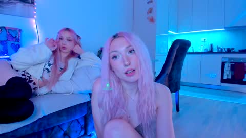 Alex and Rosie online show from 12.15.24