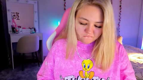 HornyCakee online show from 10.12.25