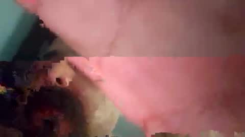 Snapshot of hornychrisla chatting on 01.26.25 hornychrisla online show from 01.26.25