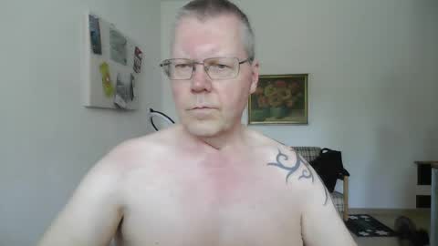 Snapshot of hornydick874303 chatting on 06.20.26 Meikelmeier online show from 06.20.26