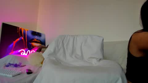 Emma online show from 01.15.25