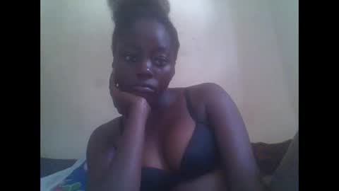 hornygal001 online show from 12.17.24