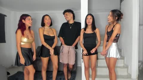 left to right  april- giorgia - riley - annie online show from 01.31.25