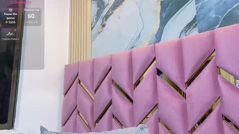 Valentina  online show from 09.30.25