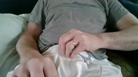 Snapshot of hornyhubby1001 chatting on 04.19.26 hornyhubby1001 online show from 04.19.26