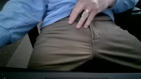 Snapshot of hornyhubby1001 chatting on 05.06.26 hornyhubby1001 online show from 05.06.26