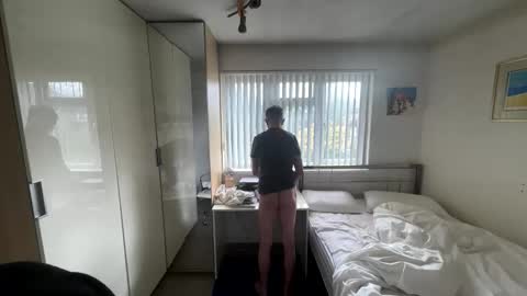 Hornylondon online show from 09.15.25