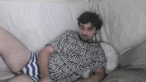 Snapshot of hornymorni chatting on 09.30.25 fergus online show from 09.30.25