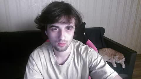 Snapshot of hornymorni chatting on 10.31.25 fergus online show from 10.31.25