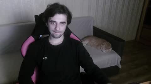 Snapshot of hornymorni chatting on 12.14.25 fergus online show from 12.14.25