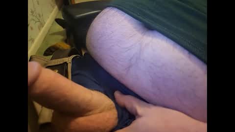 Snapshot of hornynpa chatting on 10.17.25 Say hi if horny online show from 10.17.25