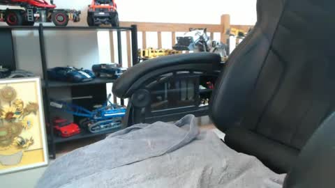 Snapshot of hornynthick70 chatting on 03.08.25 hornynthick70 online show from 03.08.25