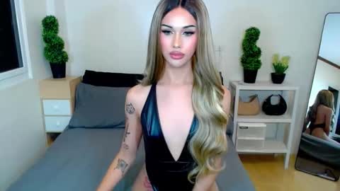 Snapshot of horsecockmadison chatting on 12.17.25 Madison online show from 12.17.25