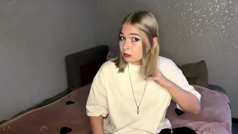 Lola online show from 03.08.26