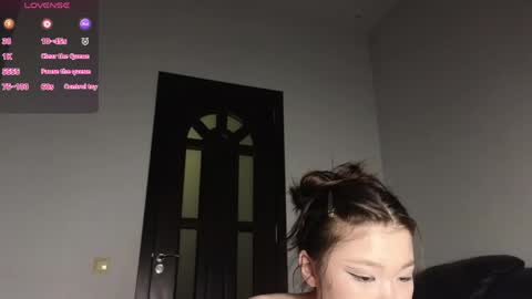 Snapshot of hosina_sayeri chatting on 04.25.26 hosina_sayeri online show from 04.25.26