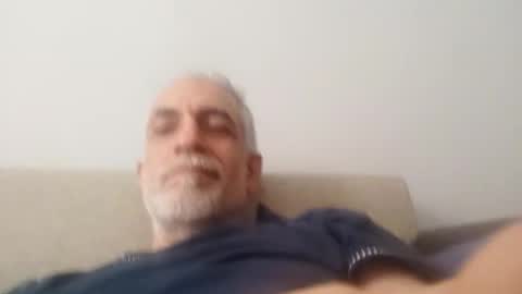 Snapshot of hot75_man chatting on 01.17.25 hot75_man online show from 01.17.25